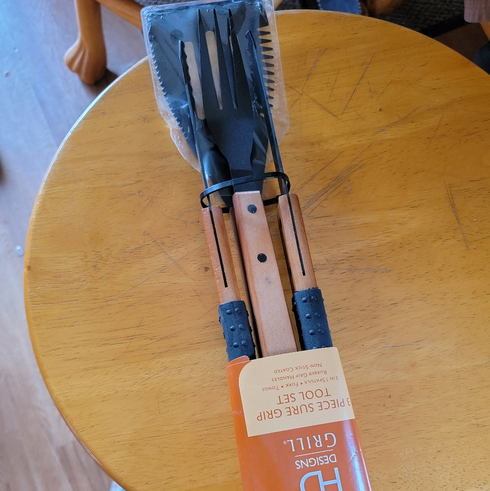 Grill tool set.